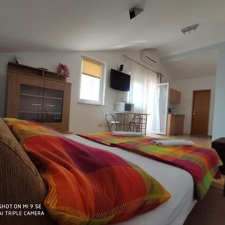 Apartments Vala Vinišće Pokój zdjęcie
