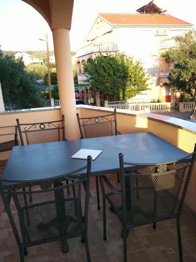 Apartments Vala Vinišće Zewnętrze zdjęcie