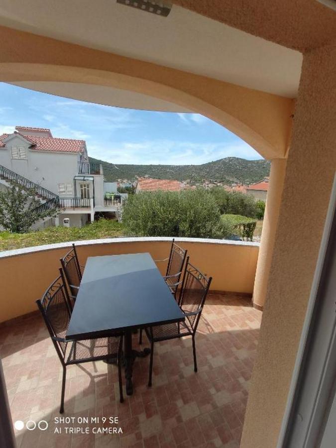 Apartments Vala Vinišće Zewnętrze zdjęcie