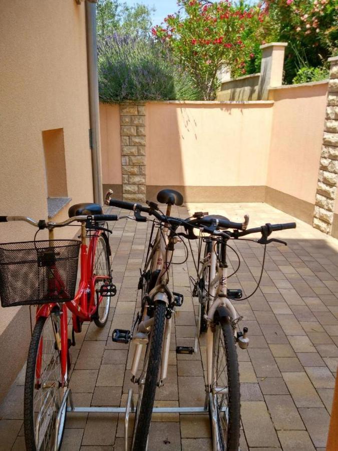 Apartments Vala Vinišće Zewnętrze zdjęcie