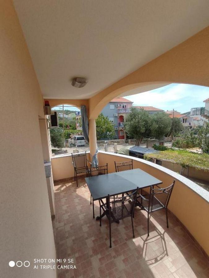 Apartments Vala Vinišće Zewnętrze zdjęcie