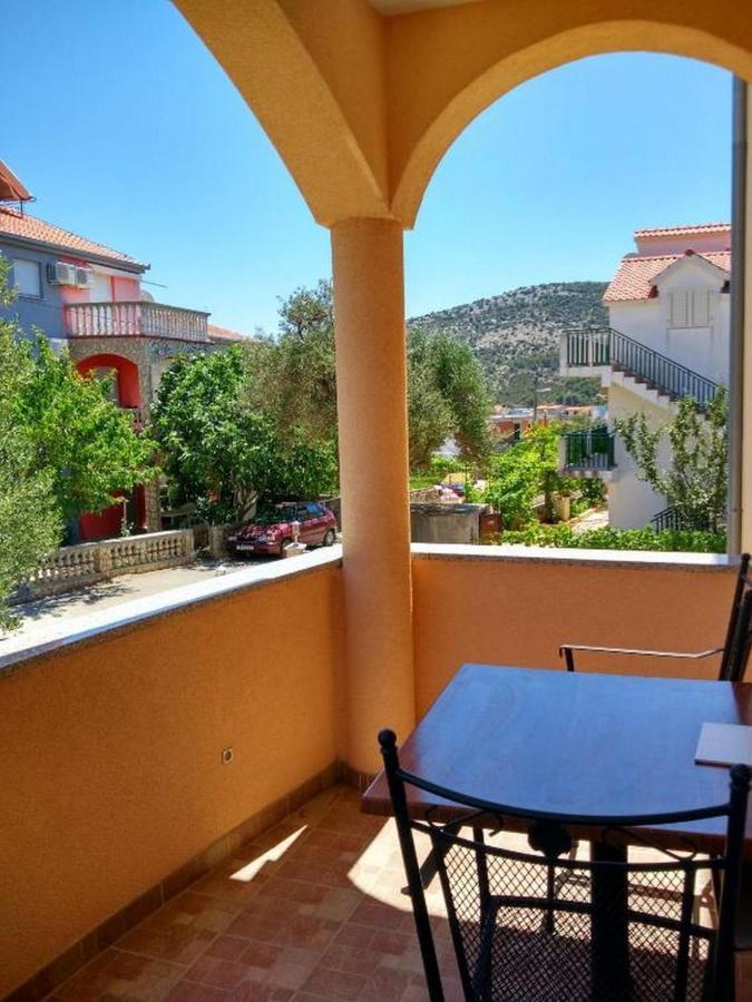 Apartments Vala Vinišće Zewnętrze zdjęcie